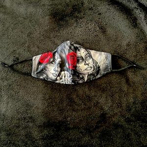 Día de los muertos inspired face mask